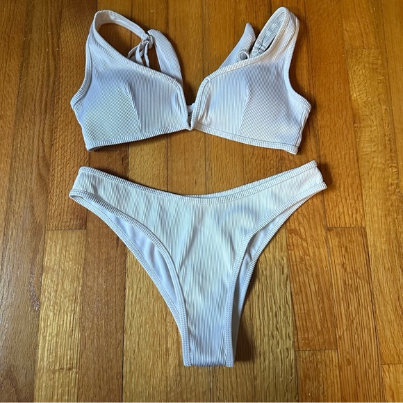 Zaful White Ribbed Padded Wired Bikini Size 6 Swimwear Set (T) - Picture 1 of 12